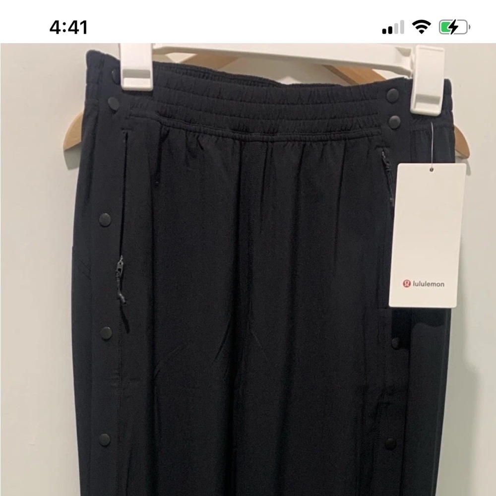 NEW Lululemon Joggers Womens 6 Black Track Full Snap Legs Lightweight Athletic